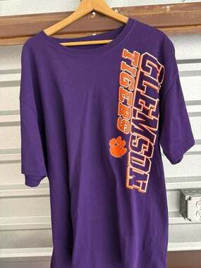 NCAA Clemson Tigers Purple Vertical Logo Graphic T-Shirt 2XL